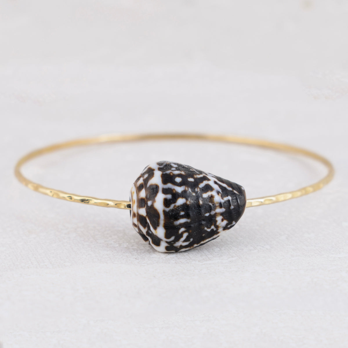 Keaukaha Shell Bangle