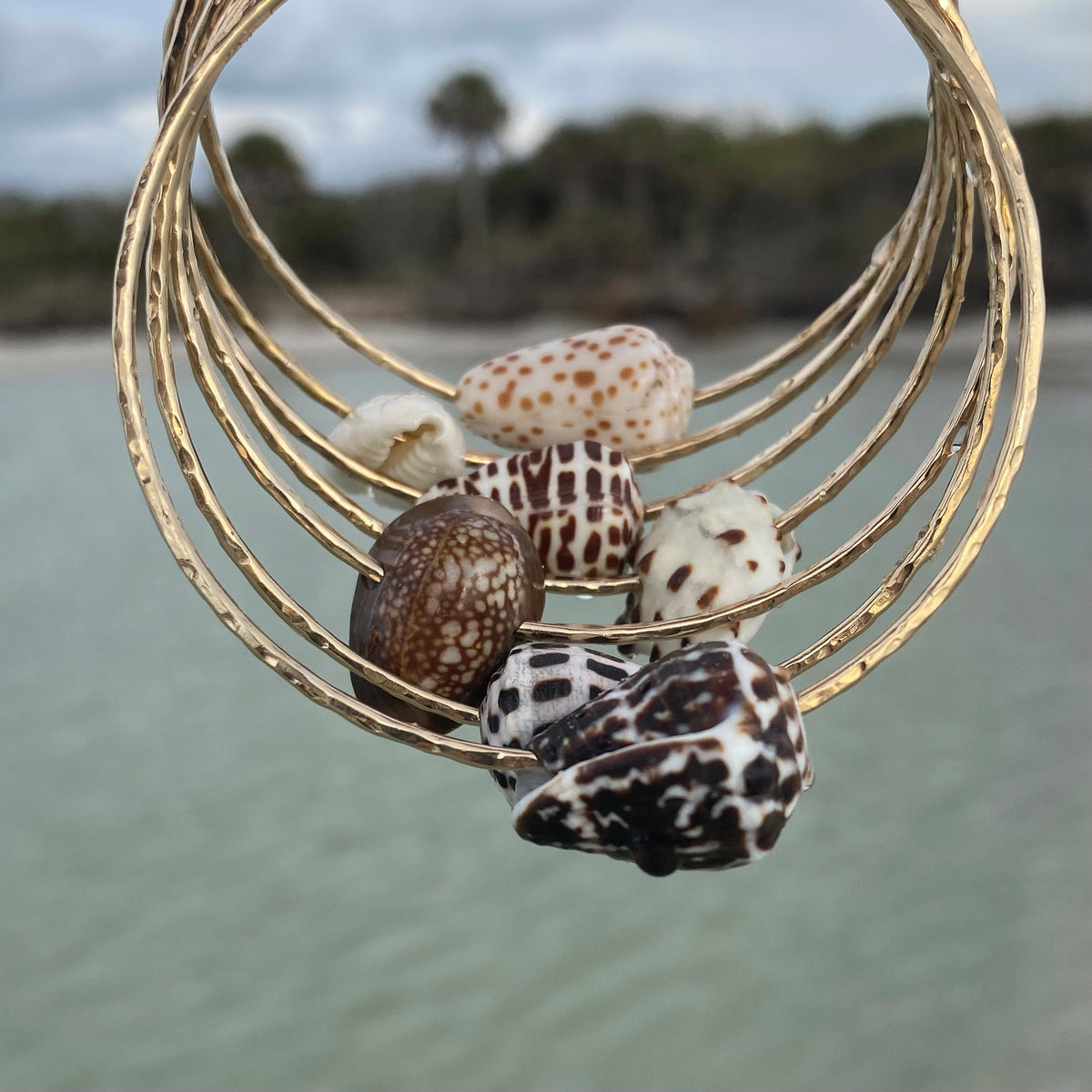 Keaukaha Shell Bangle