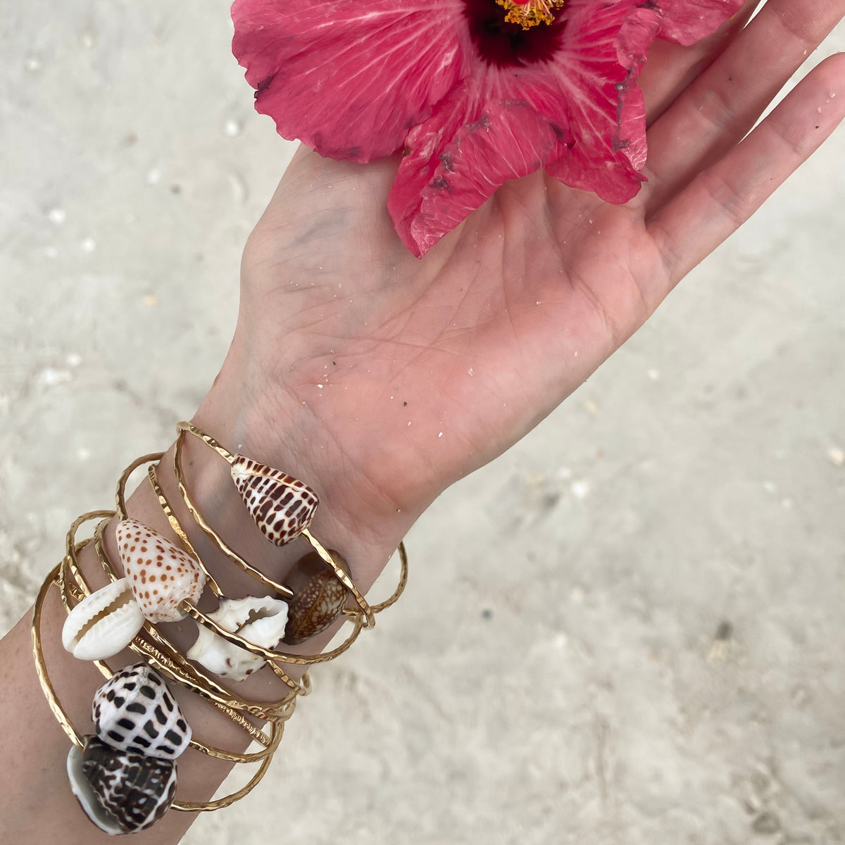 Keaukaha Shell Bangle