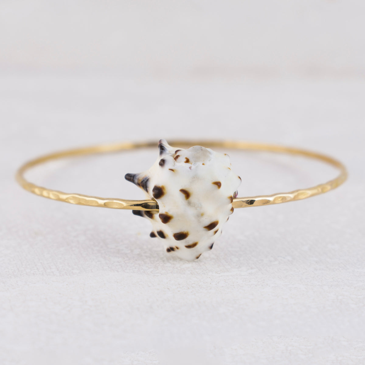 Pohoiki Shell Bangle
